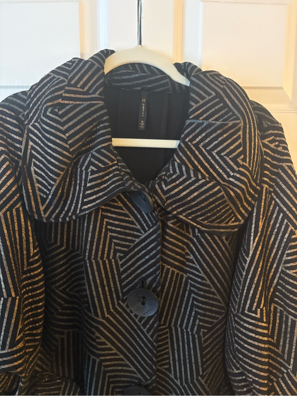IC Collection By Connie K- Black and Gold Ombré Geometric Button-Front Tunic - Picture 4 of 5